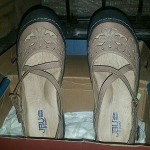 Jambu shoes